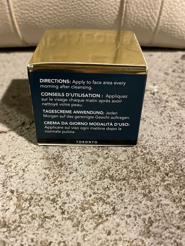 Elizabeth Grant Crema Retinologist Wonder Effect