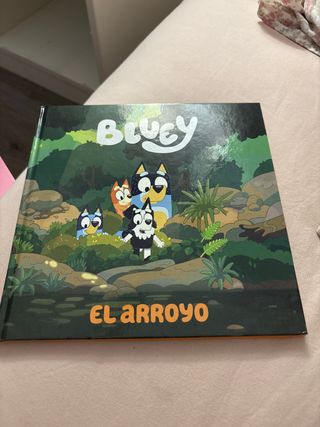 Bluey. Un cuento - El arroyo (edición en español)