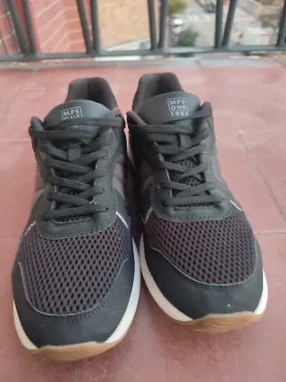 Zapatillas deportivas hombre talla 43 nuevas 