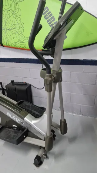 Bicicleta Elíptica BH NLS18 PLUS