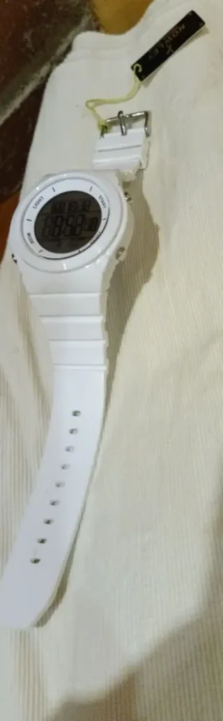 Reloj Nowley Blanco Nuevo.
Dispongo de 2.
