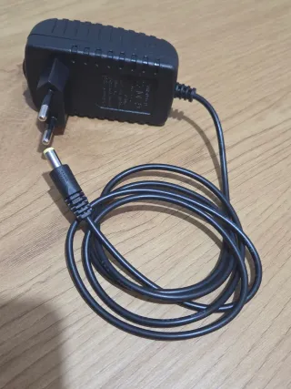 Adaptador de Corriente AC 12V 2A