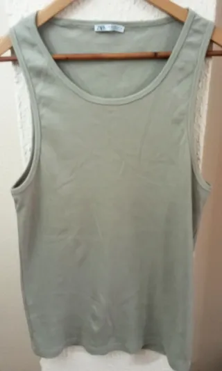 Camiseta tirantes Zara beige