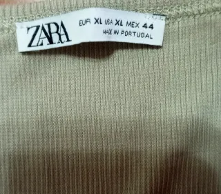 Camiseta tirantes Zara beige