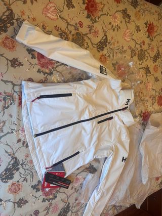 Chaqueta Helly Hansen Blanca Crew Hooded Midlayer 