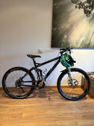 Bicicleta de montaña BH doble suspensión