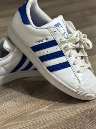 Zapatillas Adidas Superstar Blancas y Azules Niños