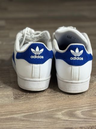 Zapatillas Adidas Superstar Blancas y Azules Niños