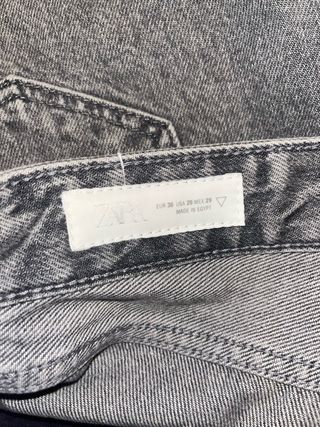 Pantalón Flare Gris Desgastado