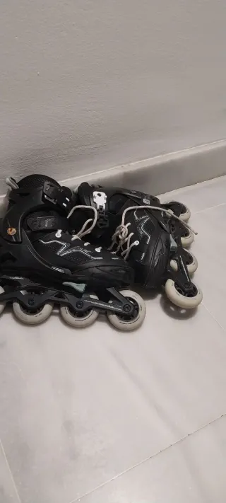 Patines en línea negros talla 35-38
Marca OXELO.