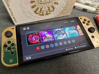 Nintendo Switch OLED Edizione Zelda