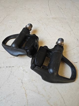 Pedales Shimano 105