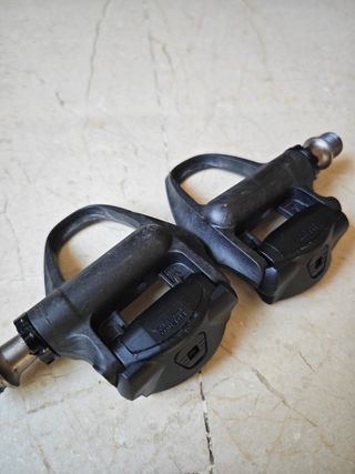 Pedales Shimano 105