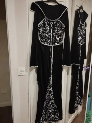 Vestido Vampiresa Royal Guirca Talla M, Halloween 