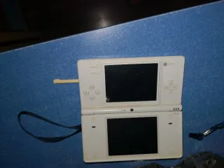 Nintendo DS Blanca + Funda + Juegos