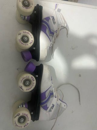 Patines 4 ruedas blancos y morados