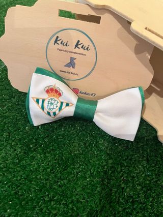 Pajarita Betis
