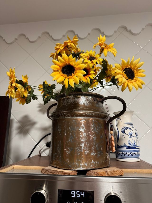 Jarrón de cobre con asas