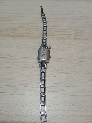 Orologio da donna sovietico Luch Vintage