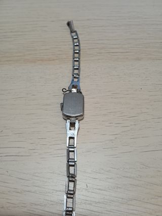 Orologio da donna sovietico Luch Vintage