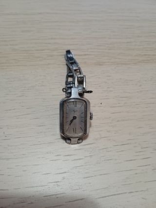 Orologio da donna sovietico Luch Vintage