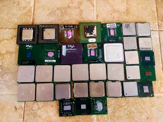 Lote de procesadores Intel y AMD