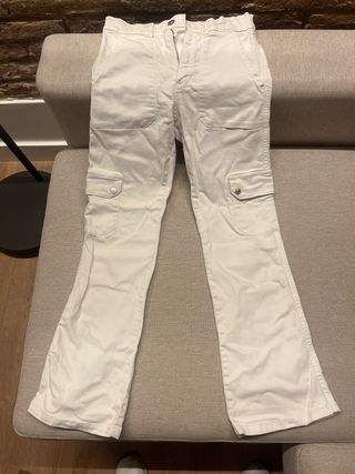 Pantalón cargo blanco
