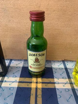 Set di bottiglie in miniatura da collezione