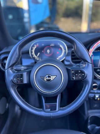 MINI Cooper Cabrio 