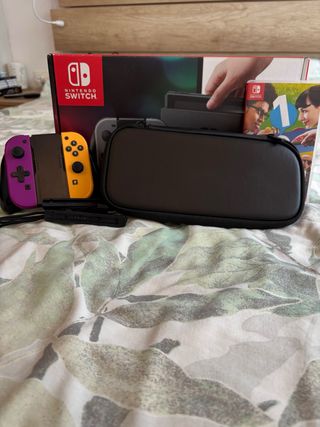 Nintendo Switch+funda+mando+juego