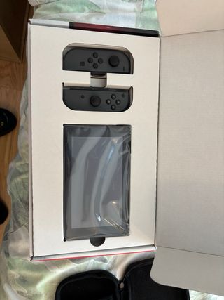 Nintendo Switch+funda+mando+juego