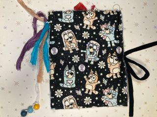 Libreta Bluey y 2 bolígrafos