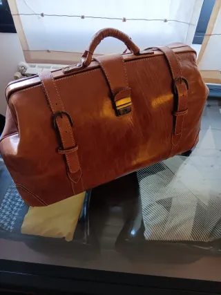 Maletín de piel clásico marrón