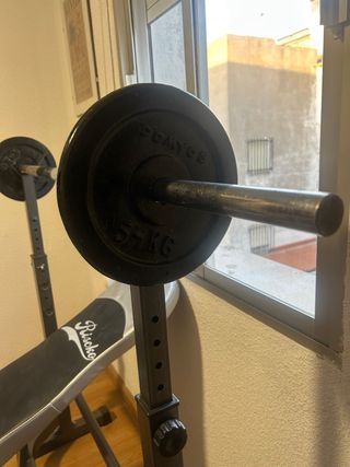 Banco de musculación para gimnasio en casa 