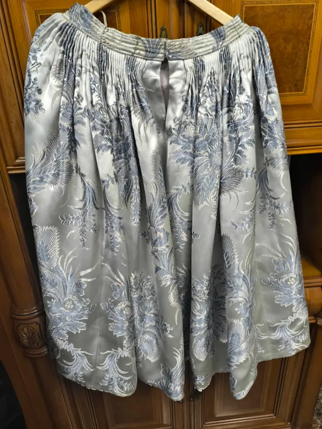 Traje Fallera Plata T 40-42 Regalo zapatos T37 -38