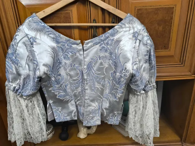 Traje Fallera Plata T 40-42 Regalo zapatos T37 -38