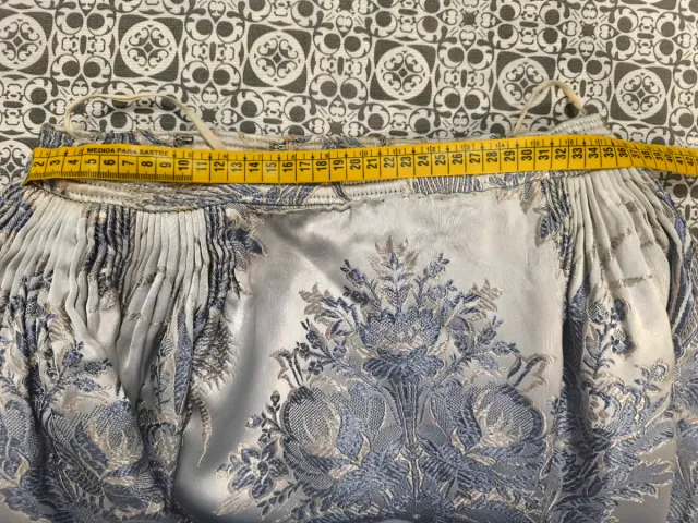 Traje Fallera Plata T 40-42 Regalo zapatos T37 -38