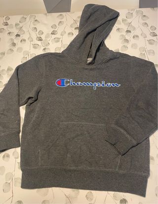 Lote 5 prendas: jerséis y sudaderas