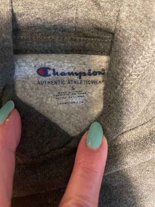 Lote 5 prendas: jerséis y sudaderas