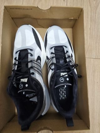 Zapatillas Nike Lunar Roam v2 Gris/Blanco