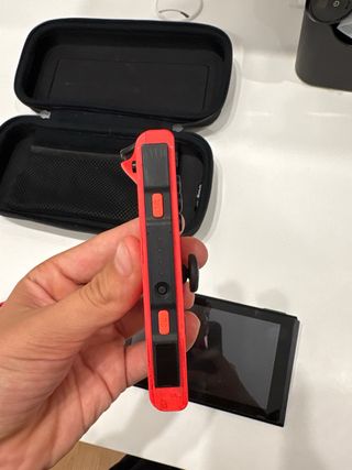Nintendo Switch Console Blu/Rossa + Porta Giochi
