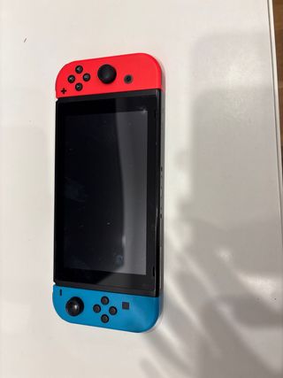 Nintendo Switch Console Blu/Rossa + Porta Giochi