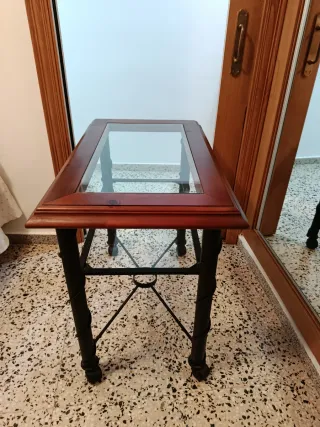 Mesa auxiliar madera y cristal