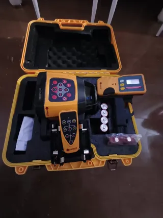Nivel Láser Unigrit  valor en tienda 1200€