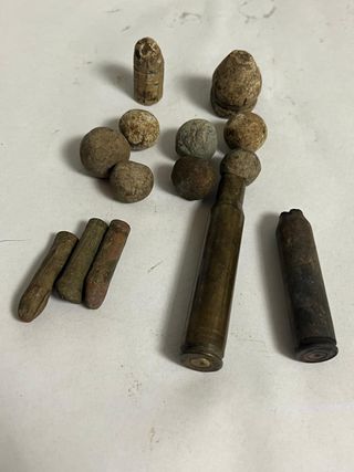Antichi bossoli e pallottole da avancarica