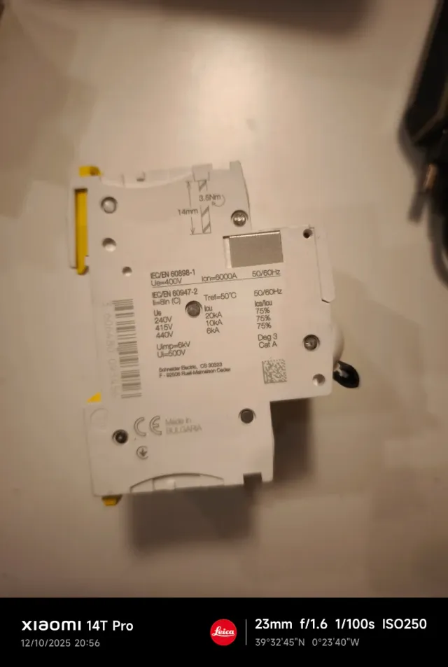 Interruptor Automático Schneider Acti9 4 Polos C40