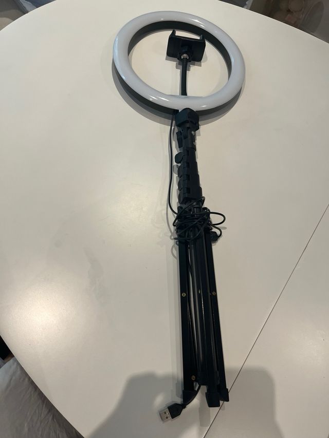 Aro de luz con trípode y soporte móvil