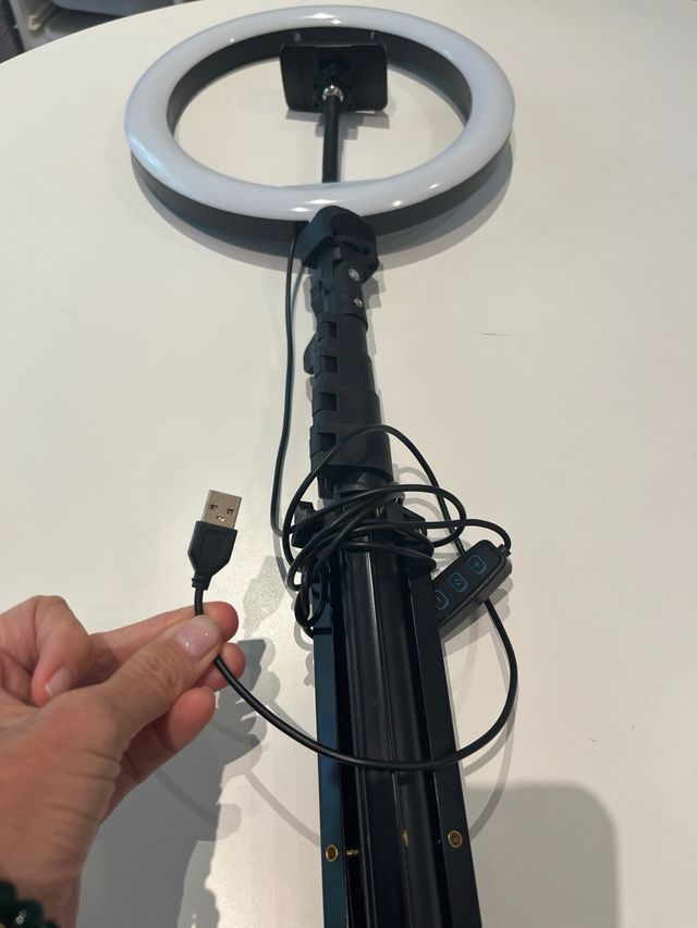 Aro de luz con trípode y soporte móvil