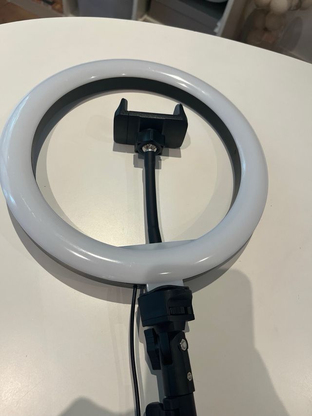 Aro de luz con trípode y soporte móvil