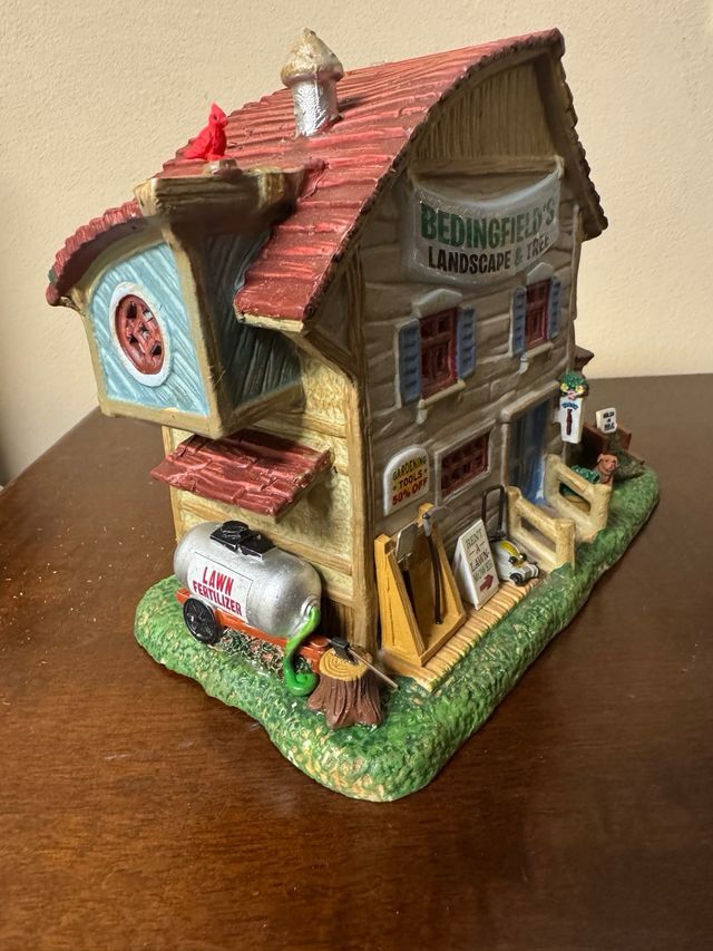 Lemax Bedingfield's Landscape & Tree